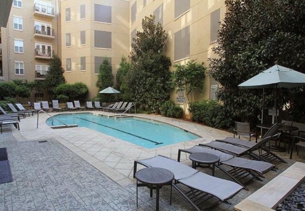 222 Glenwood Raleigh NC Pool