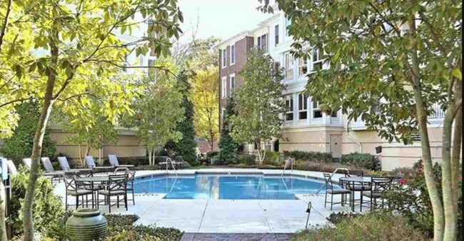 Glenwood Gardens Pool